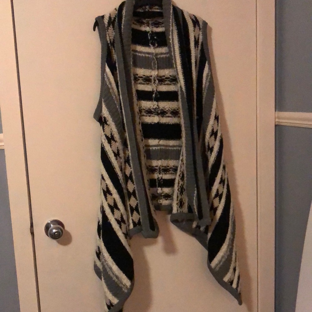 A.n.a. Sleeveless Open Front Cardigan. 2X